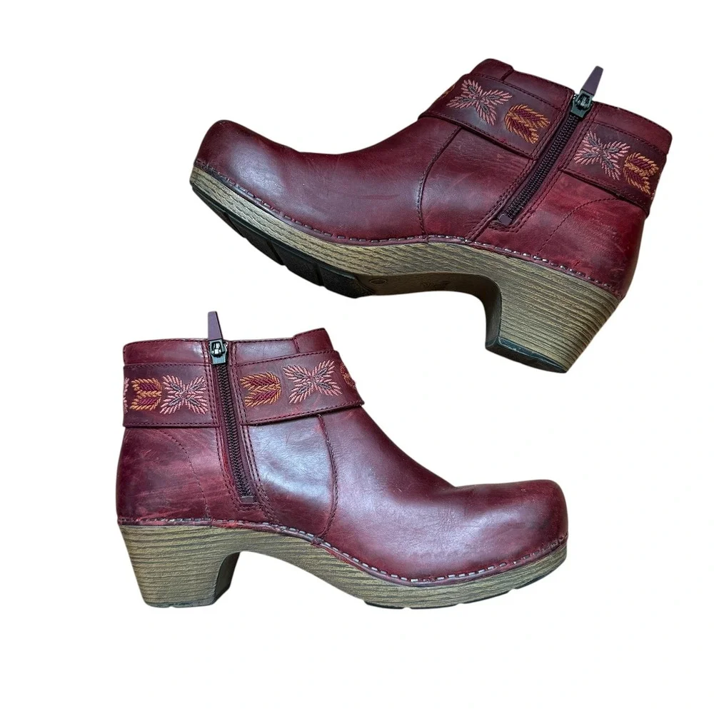 Dansko Women's Mina Ankle Booties in red oiled leather 39 - Picture 2 of 9